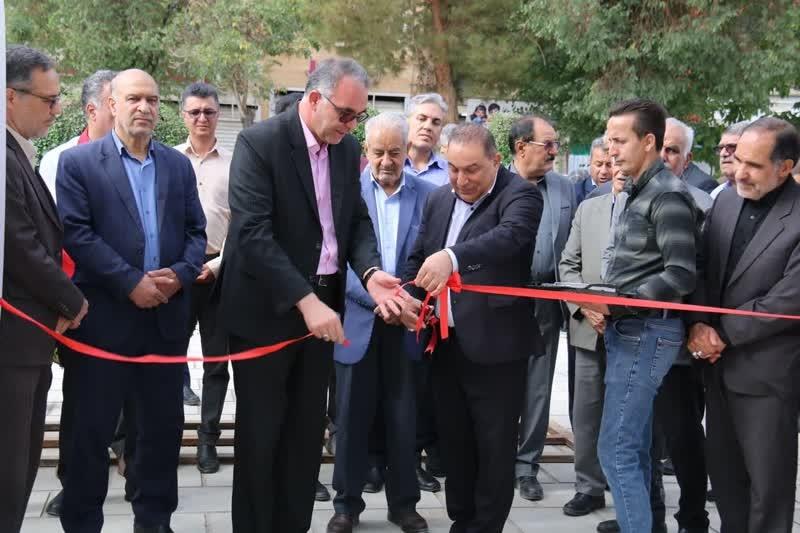بوستان مشاهیر* بوستانی برای معرفی مشاهیر آباده ای